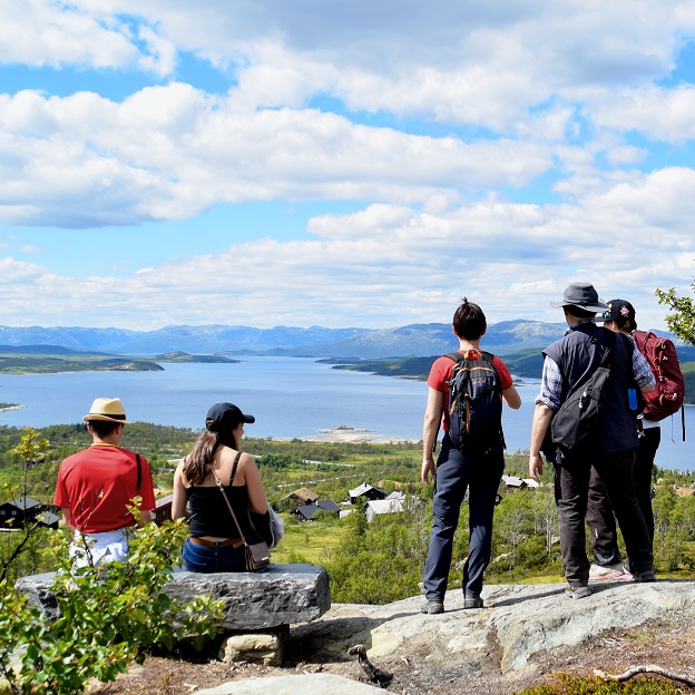 hardangervidda nasjonalparksenter skinnarbu oldemorstien turguide turistguide audioguide lydguide