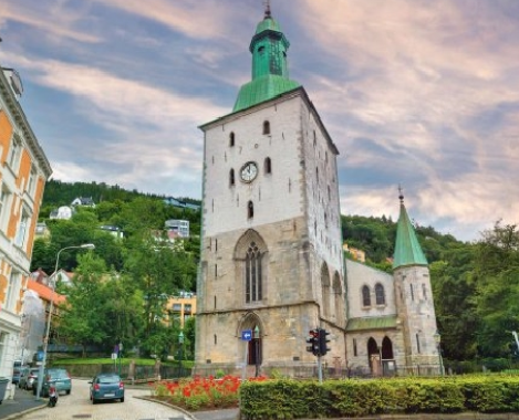 Bergen Domkirke, en historisk og storslått kirke i Bergen.